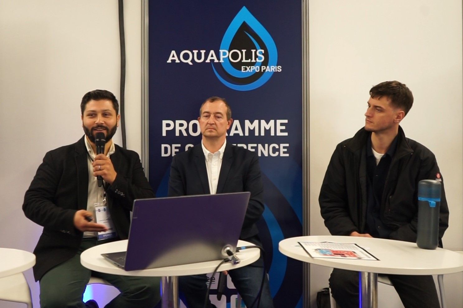 Khaled Al Mezayen prend la parole lors d'une conférence à Aquapolis Expo.